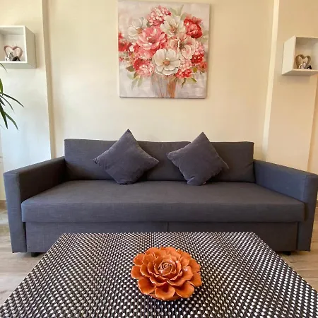 Apartment Modern 1 Bedroom Seaside With Pool *